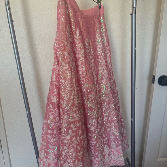 Indian Clothes Sequenced Ghagra Choli with Lace Dupatta Pink - Picture 8 of 8